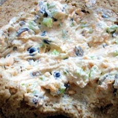 Creamy Cheesy Bread Dip