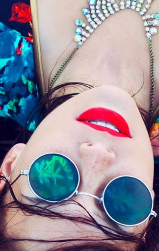gafas de colores hippies