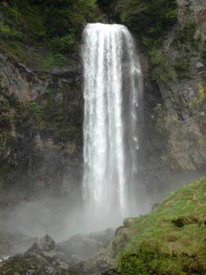 Hirayu Ohtaki (Great Waterfall)
