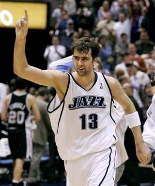 [Mehmet-Okur_Utah-Jazz[1].jpg]