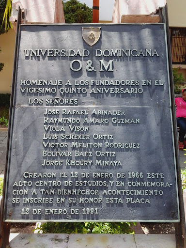 Placa Universidad O&M