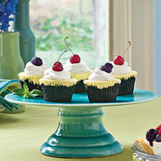 Chocolate-Key Lime Cupcake Pies