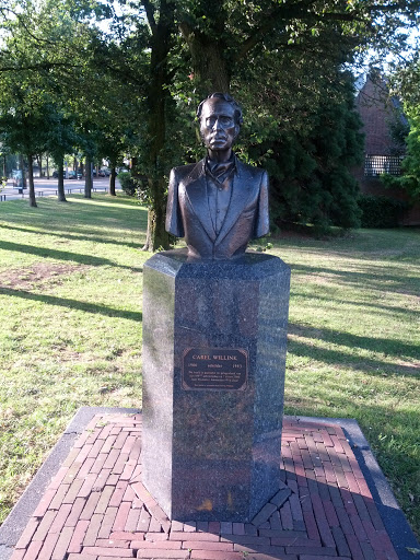 Carel Willink Statue