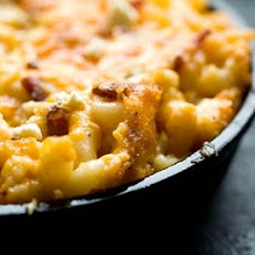Chipotle macaroni and cheese with bacon