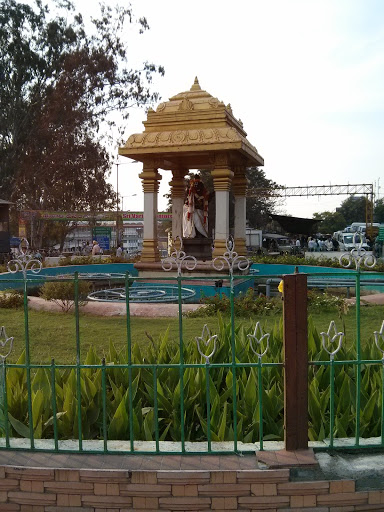 Annamayya Statue
