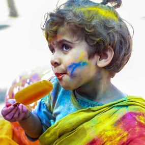 by <b>Suman Nag</b> - Babies &amp; Children Child Portraits ( child, colour, india, - BEWjZ_vyfTXZGggA9m7xKA74ODD2eZUId2DlQ_7e41fpqOq42-9O1q2z6ElJx1O46MnY70xch0ARkechjkiYlkg=s285-c