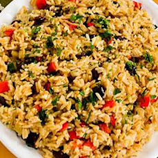 Slow Cooker Greek Rice Recipe with Red Bell Pepper, Feta, and Kalamata Olives