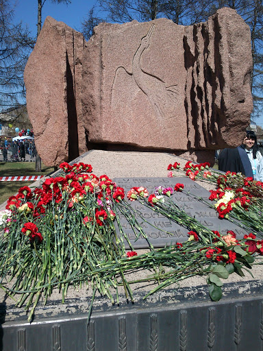 Памятник солдатам, погибшим и умершим в мирное время