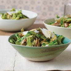 Spinach Pesto Pasta with Chicken Recipe
