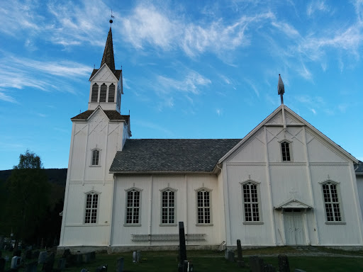 Nesbyen Kirke