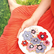 Poppy-Shaped Lemon Cookies