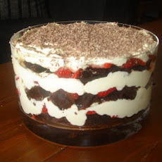 Strawberry-Chocolate Mascarpone Trifle