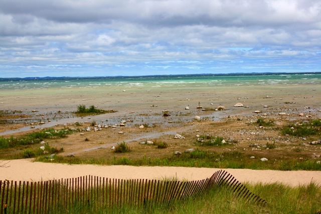 [beach[3].jpg]