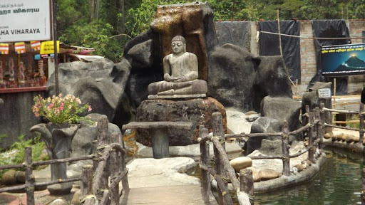 Buddha Statue  Entrance of Adams Peek Temple 