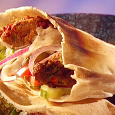 Falafel in Pita with Yogurt Sauce