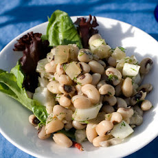 Black-Eyed Pea and Caramelized Onion Salad Recipe