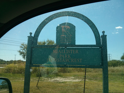 McAllister Park Starcrest Entrance