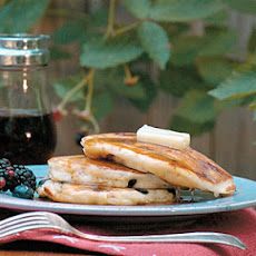 Easy Berry Pancakes