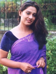 [beena_antony-malayalam-actress[2].jpg]