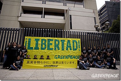 veinte-activistas-de-greenpeac-2