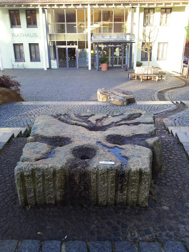 Brunnen am Rathaus Fichtelberg