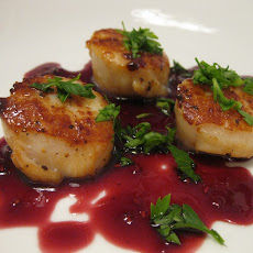 Citrus Scallops with Raspberry-Pomegranate Glaze