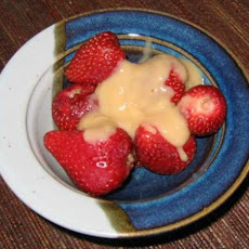 Cinnamon Vanilla Sauce for Fresh Fruit