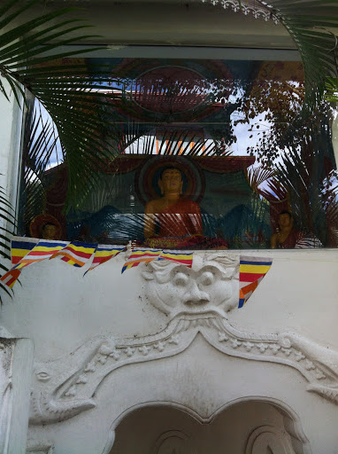 Buddhas Statue Under guardian  