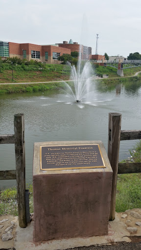 Thomas Memorial Fountain
