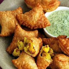 Mildly Spiced Vegetable Samosas