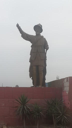 Estatua Francisco Pizarro 