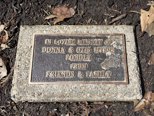 Donna & Otis Myers Memorial