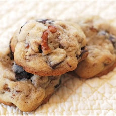 Chocolate Chunk Pretzel Cookies
