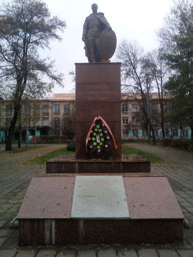 Памятник воинам-подпольщикам