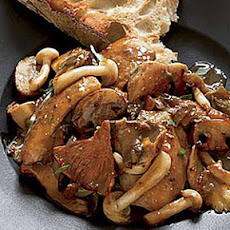 Chicken, Wild Mushroom and Roasted-Garlic Sauté
