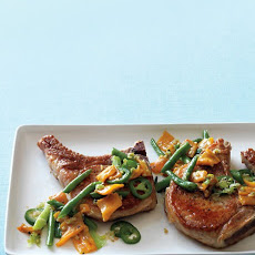 Pork Chops with Peppers and Green Beans