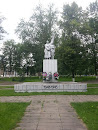 Памятник Солдату и Партизанке