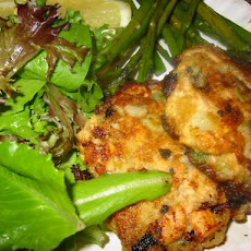 Salmon Cakes With Creamy Sauce