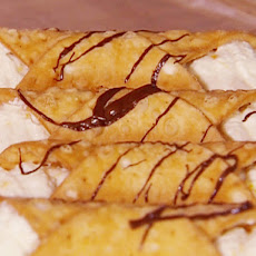 Cannoli with Chocolate Drizzle