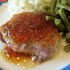 Spicy Peach-Glazed Pork Chops