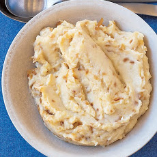 Mashed Potatoes with Caramelized Onions
