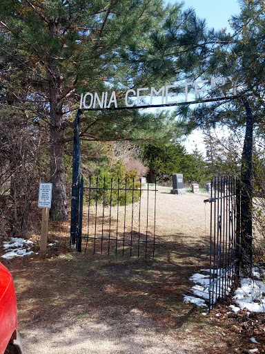 Iona Cemetery 