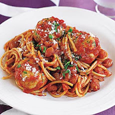 Spaghetti and Turkey Meatballs in Tomato Sauce