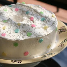Angel Food Cake With Lemon Meringue Icing