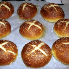 Bretzel Rolls (Bavarian Pretzel Sandwich Rolls)