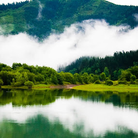 by Leire Unzueta - Landscape & Nature Waterscapes