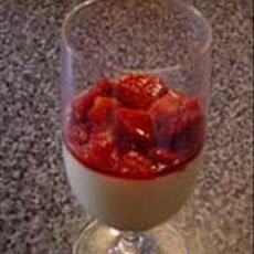 Chilled Strawberry and Pimm's Zabaglione