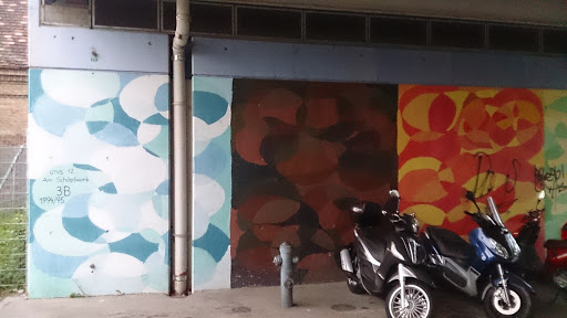 Graffiti Muster Unter U-Bahnbrücke