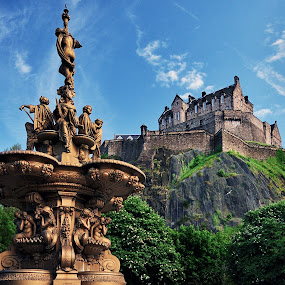 Edinburgh by Gabriel Catalin - Buildings & Architecture Statues & Monuments ( landmark, scotland, edinburgh, fountain, castle, parc )