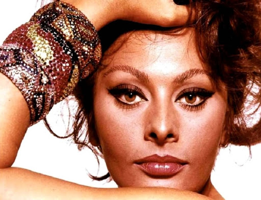 "Sophia", homenaje a las gafas de Sophia Loren